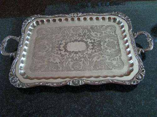 4 LEGGED SILVER PLATED TARNISHED TRAY (BEAUTIFUL DETAILED DESIGN)