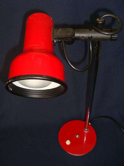 RED RETRO DESK LAMP (Working Condition)