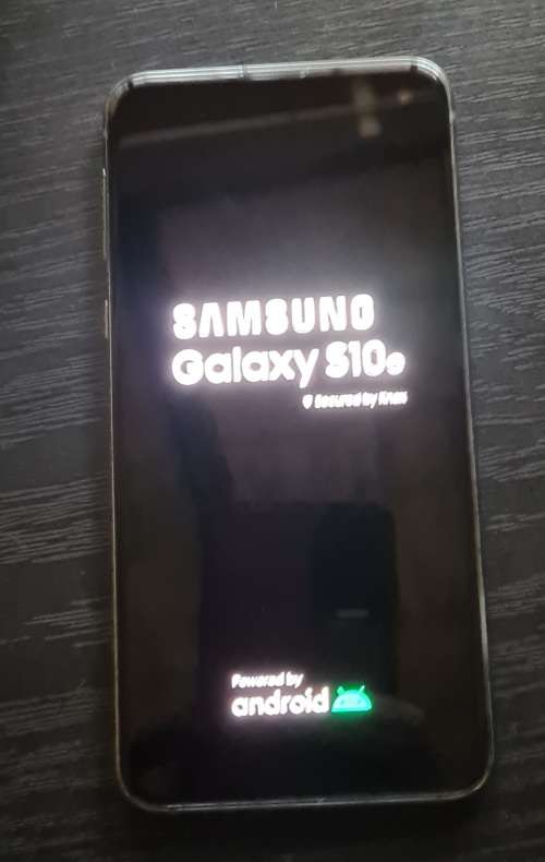 SAMSUNG GALAXY S10E