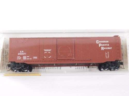 N Scale Micro-Trains MTL 33090 CP Canadian Pacific 50' Dbl Door Box Car #293571