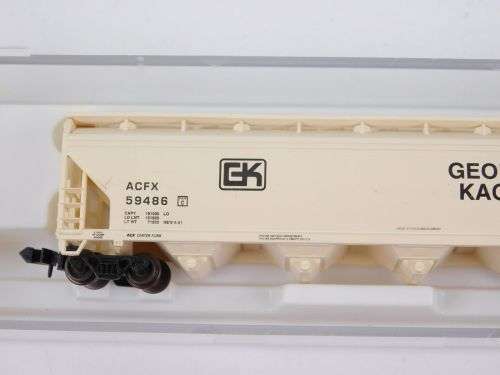 N Scale Atlas 3961 ACFX Georgia Kaolin 4-Bay Centerflow Covered Hopper #59486