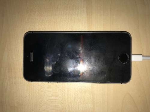 **LOCKED BLACK IPHONE 5S*** READ CAREFULLY