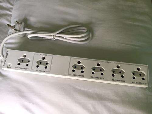 Universal Auto-Off Eco-Friendly Multi-Adapter