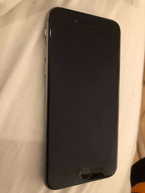 ***Apple Iphone 6S*** 64GIG** SPACE GREY