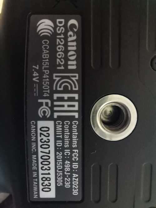 ***Mint Condition Canon EOS 1300D DIGITAL SLR CAMERA BUNDLE X 2 Lenses***