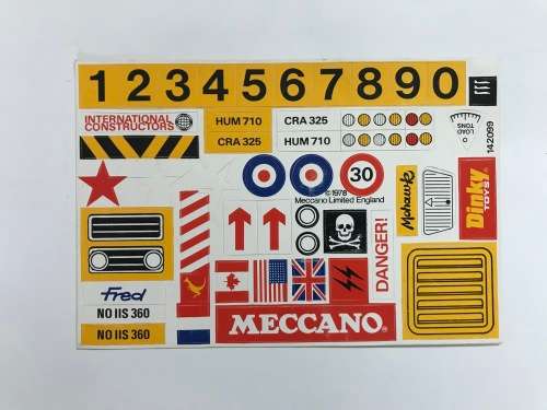 Meccano Set 5 In Dark Blue and Yellow