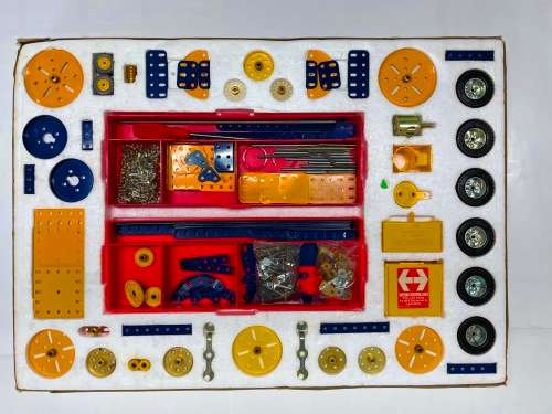 Meccano Set 5 Dark Blue And Yellow 1978