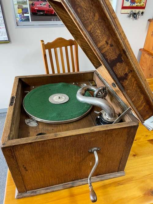 His Masters Voice Gramophone Plus Records