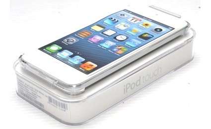 Apple iPod Touch | WHITE/SILVER | 16GB | 5th Generation | A1421 | MGG52BT/A | RETINA DISPLAY