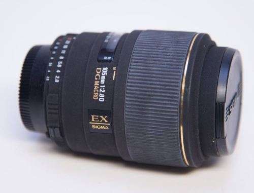 Sigma 105mm f/2.8 EX DG Macro for NIKON DSLR Cameras