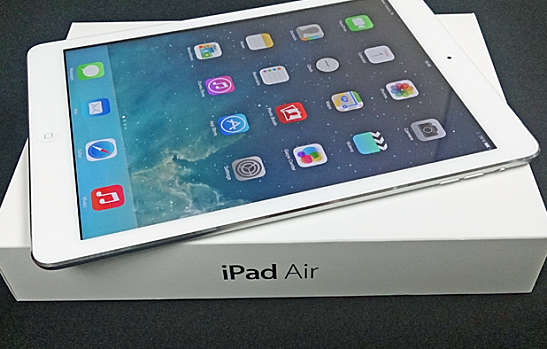 IPAD AIR | 16GB | WiFi only | MD788LL/A | A1474 | SILVER | GENUINE APPLE ***  RETINA DISPLAY  ***