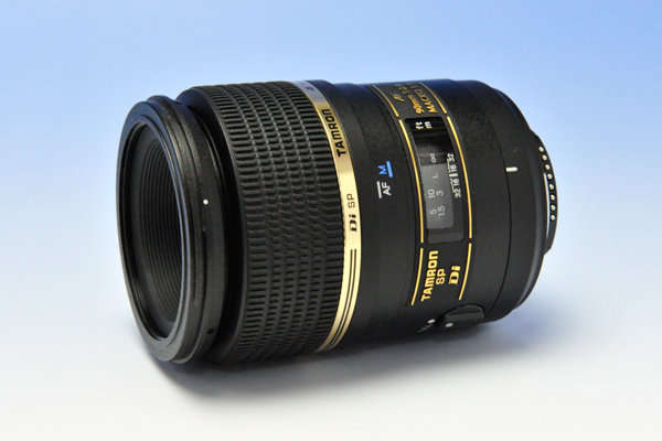 Tamron 272E Di SP 90mm f/2.8 Macro 1:1 AF Di Lens for Nikon DSLR Cameras