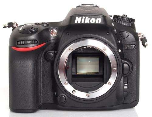 NIKON D7100 DSLR CAMERA Body 24 Megapixels DX PROFESSIONAL DSLR BODY