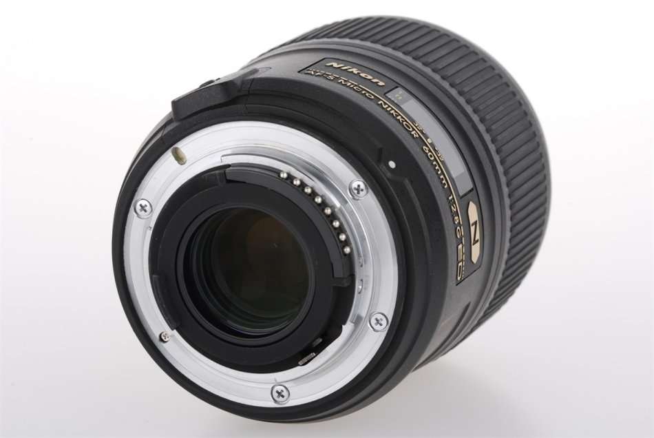 Nikon 60mm f/2.8G ED AF-S 'N' Micro-Nikkor Lens for Nikon DSLR Cameras