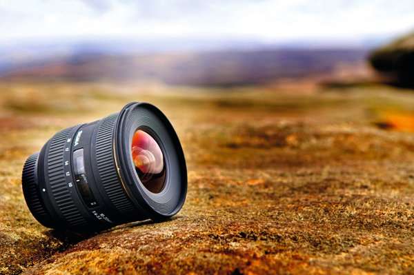 Sigma 10-20mm f/4-5.6 EX DC HSM Lens for NIKON Digital SLR Cameras - WIDE ANGLE