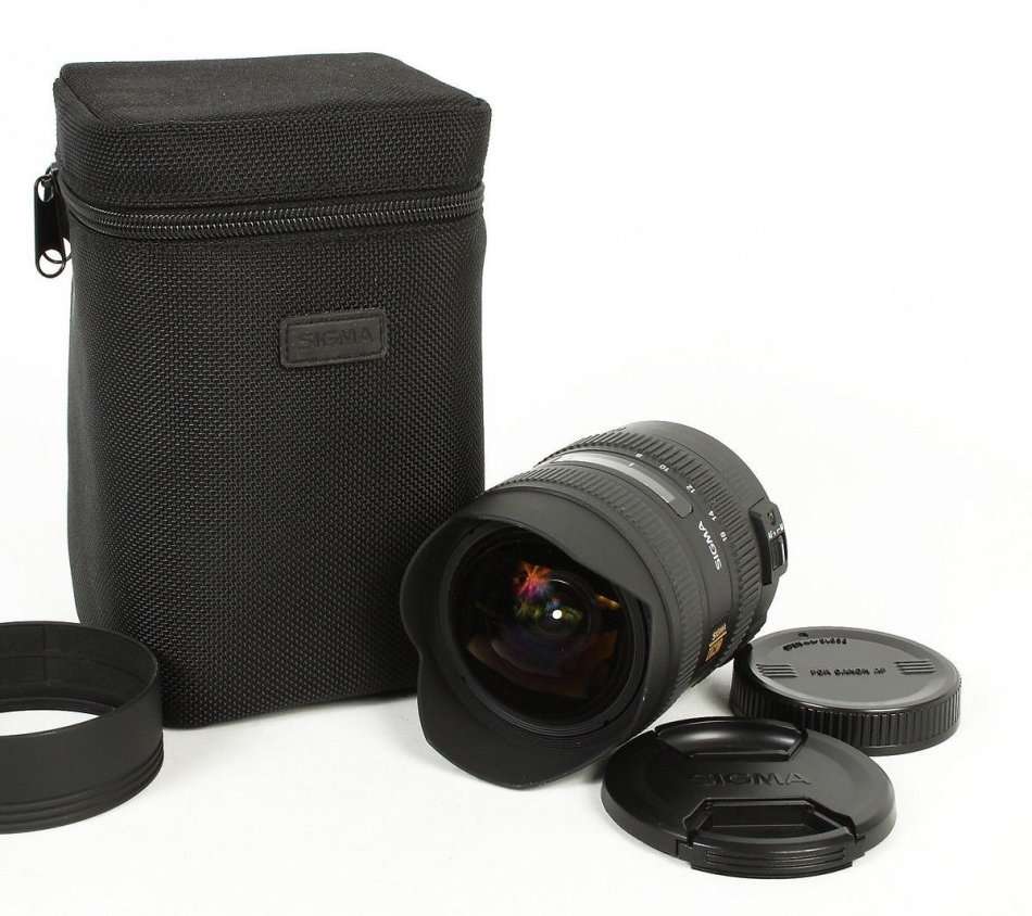 Sigma 8-16mm f/4.5-5.6 DC HSM AF Ultra Wide Zoom Lens for Canon DSLR Cameras