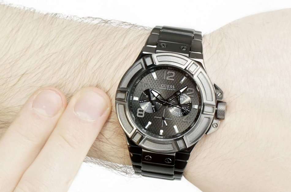 Guess Men's Rigor Gunmetal Grey Day Date Watch - W0218G1 - Brand new