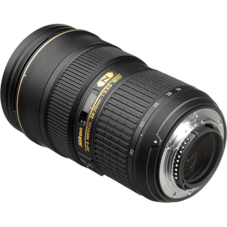 NIKON AF-S Nikkor 24-70mm f/2.8G ED N Telephoto Zoom Lens for Nikon Digital SLR Cameras