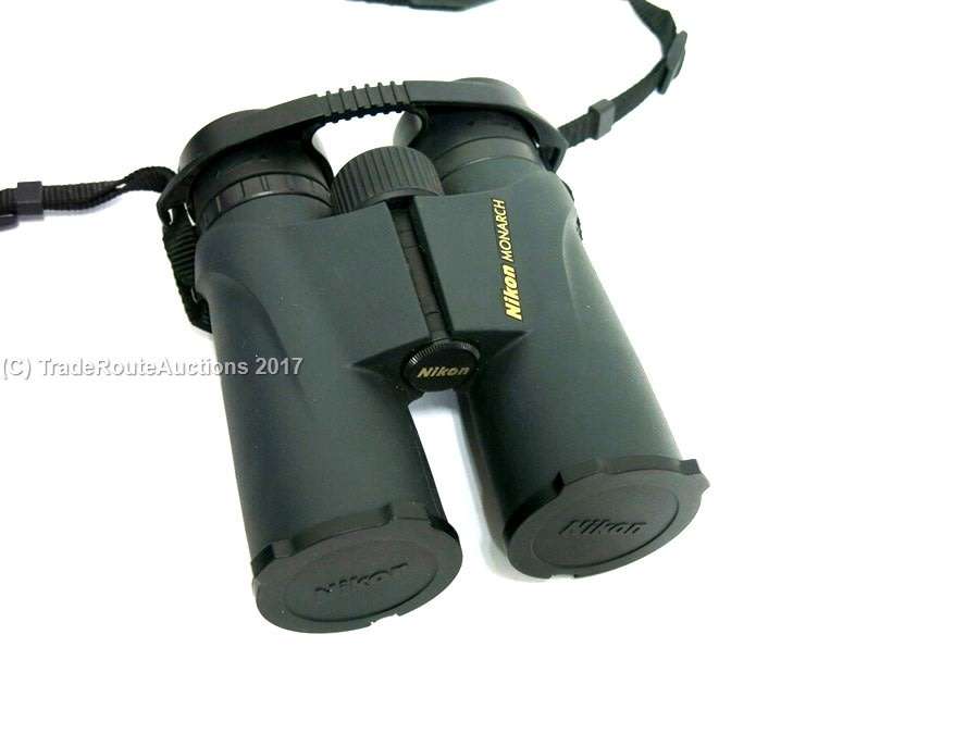 Nikon Monarch 10X42 DCF Binoculars - in Box Complete - DEMO