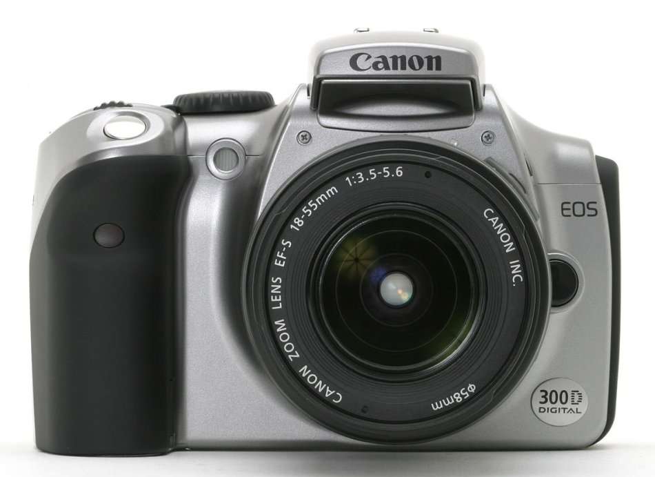 Canon EOS 300D Digital SLR camera (SILVER) + 18-55 LENS KIT