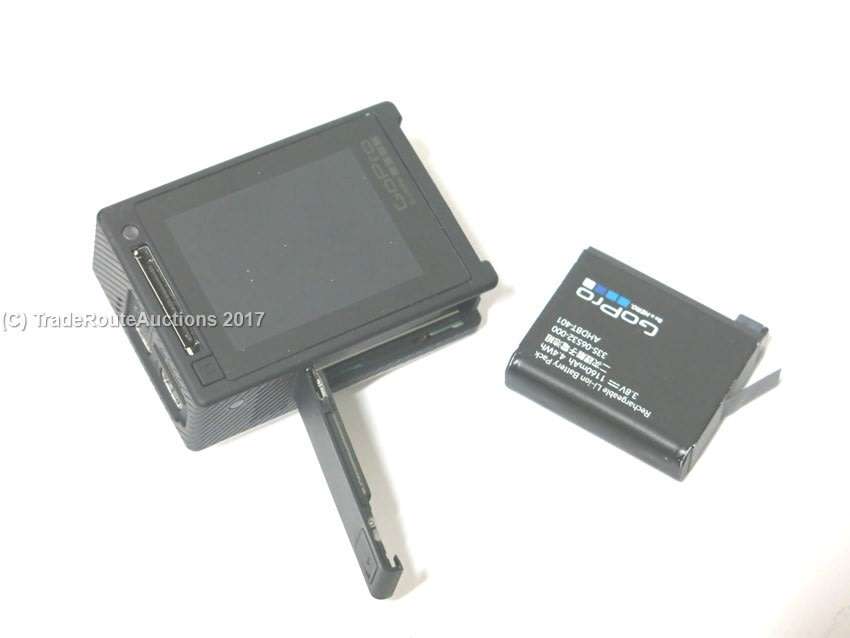 GoPro Hero4 SILVER CHDHY-401 | Built in Touch LCD Display | Wi-Fi | Comes with Casing