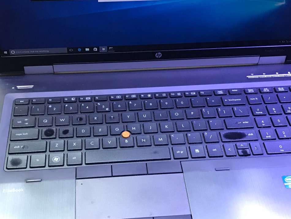 HP ELITEBOOK 8760W | CORE i7 2630QM 2.0GHZ | 8GB DDR3 RAM | 500GB HDD | 17" LAPTOP - KEYBOARD FADED