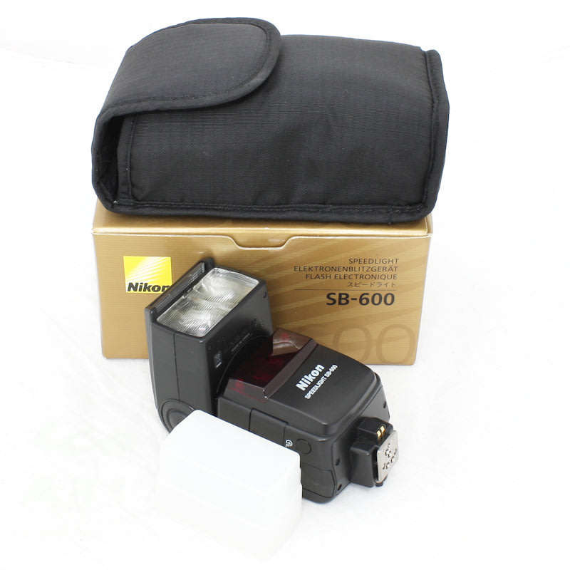 Nikon SB-600 Speedlight Flash for Nikon DSLR Cameras