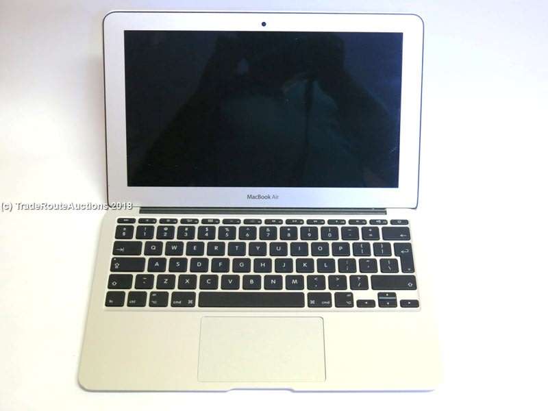 MacBook Air 11.6-inch | Core i5 1.3GHz | 4GB DDR3 RAM | 128GB SSD FLASH - Macbook Air