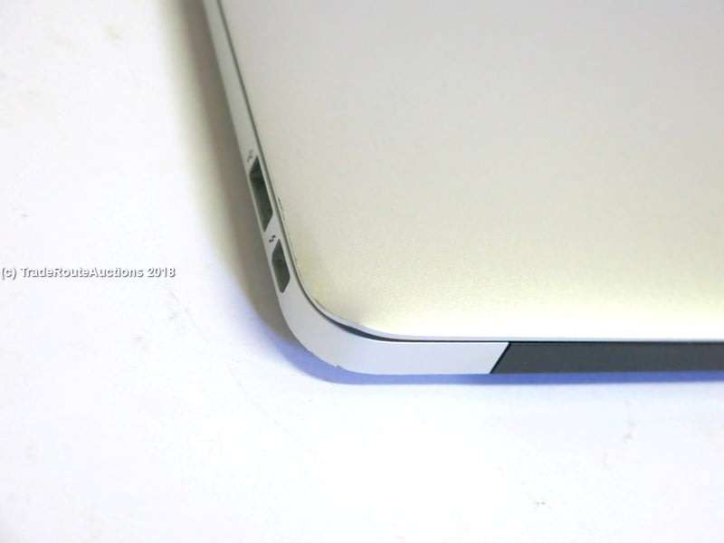 MacBook Air 11.6-inch | Core i5 1.3GHz | 4GB DDR3 RAM | 128GB SSD FLASH - Macbook Air