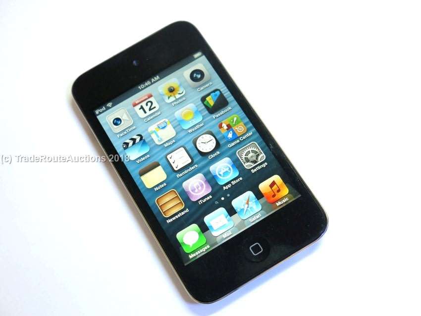 Apple iPod Touch 4th Generation Black | 8GB Retina Display | MC540BT/A | A1367