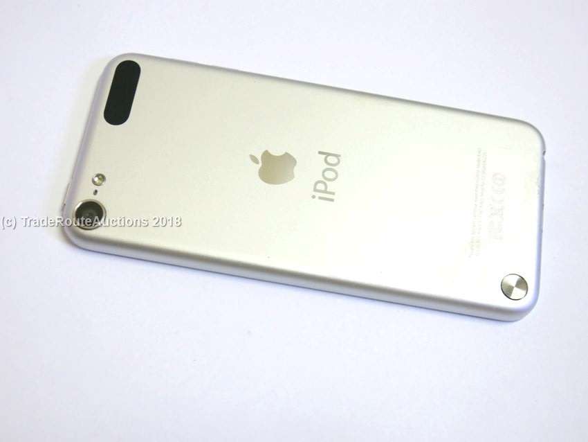 Apple iPod Touch | WHITE/SILVER | 16GB | 5th Generation | A1421 | MGG52BT/A | RETINA DISPLAY