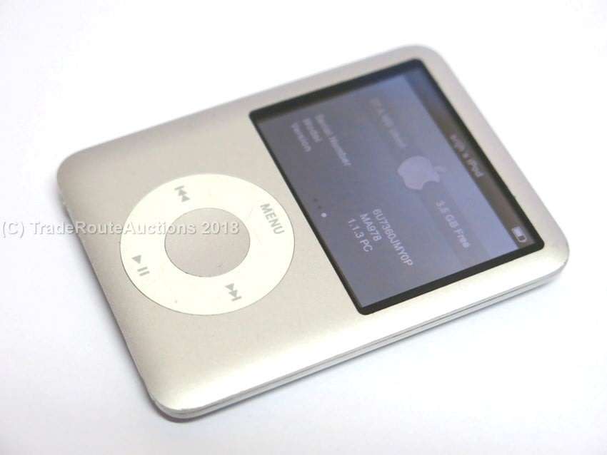 Apple iPod Nano | Silver | 4GB | 3rd Generation | MA978