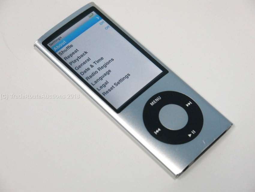 Apple iPod Nano 8GB | A1320 | MC027ZP | Silver - Camera