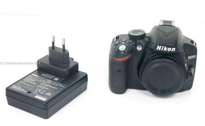 NIKON D3200 DSLR CAMERA 24.2 MP DSLR BODY - PLZ READ