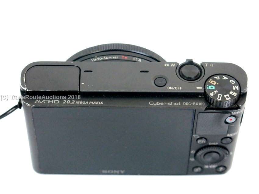 Sony DSC-RX100 Mark I 20.2 MP Exmor CMOS Sensor Digital Camera with 3.6x Zoom - Zeiss