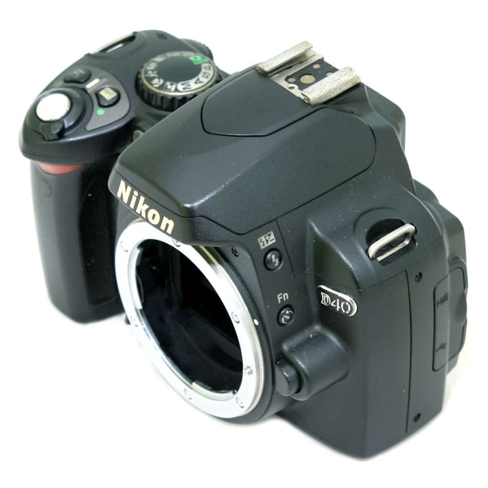 NIKON D40 Professional Digital SLR camera body