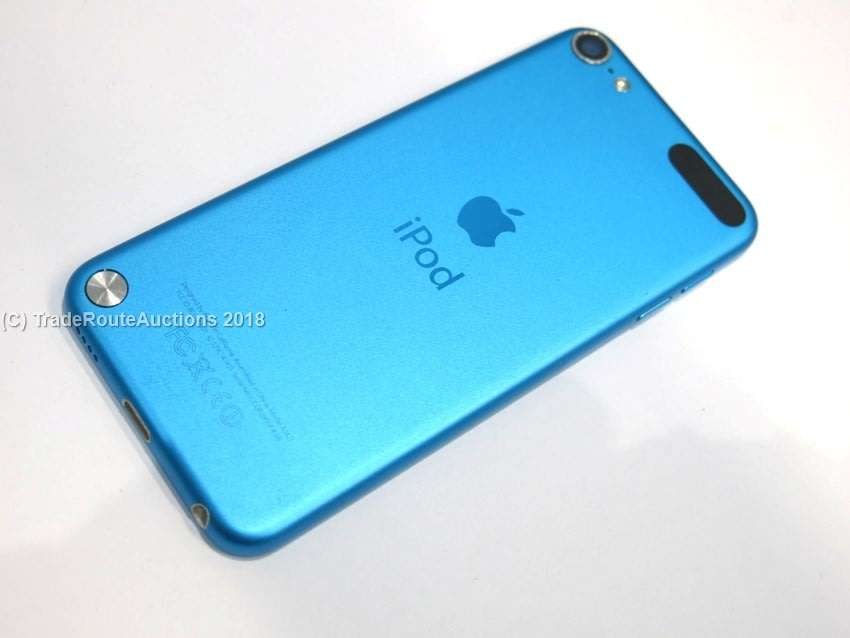 Apple iPod Touch | WHITE/BLUE | 32GB | 5th Generation | A1421 | MD717ZP/A | RETINA DISPLAY