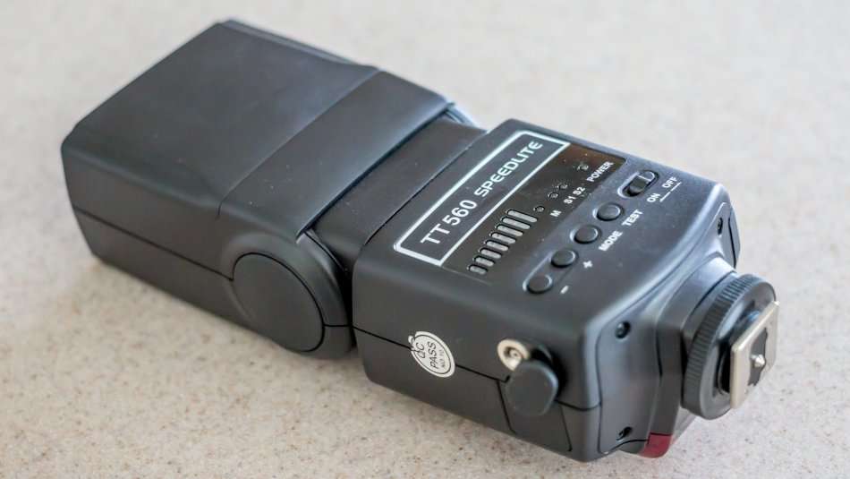Neewer TT560 Flash Speedlite for Canon Nikon Panasonic Olympus Pentax DSLR Cameras