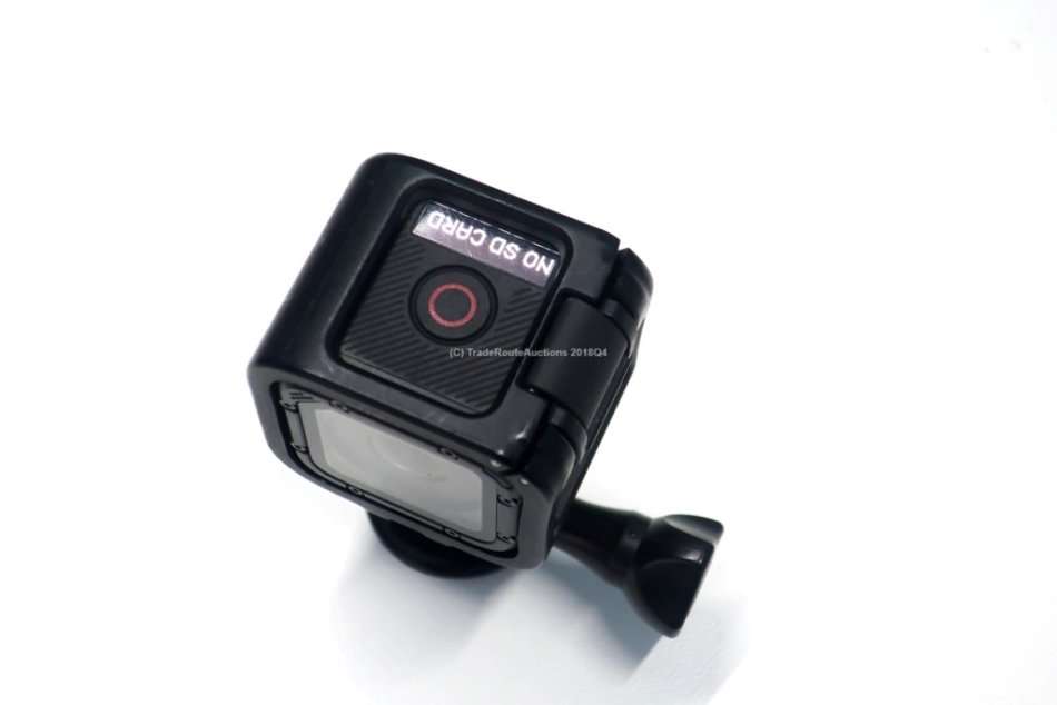 GoPro Hero4 Session | Comes with Casing
