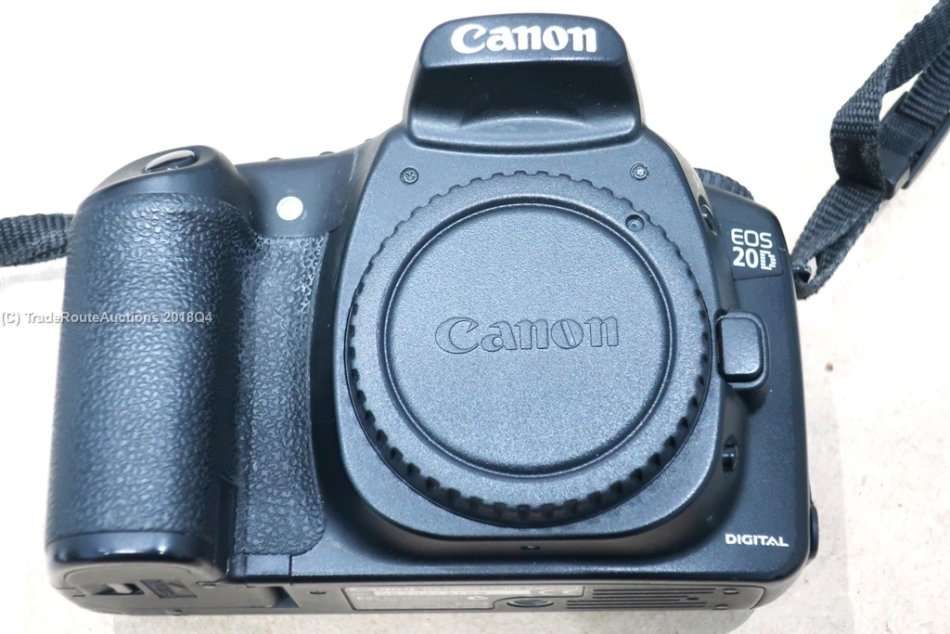 Canon EOS 20D DSLR camera BODY ONLY