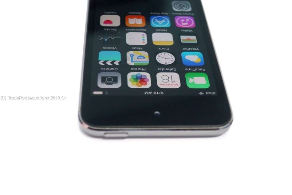 Apple iPod Touch | SPACE GREY | 32GB | 5th Generation | A1421 | ME978BT/A | RETINA DISPLAY