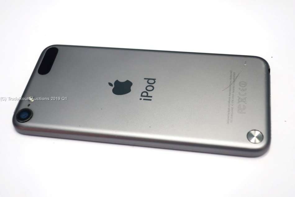 Apple iPod Touch | SPACE GREY | 32GB | 5th Generation | A1421 | ME978BT/A | RETINA DISPLAY