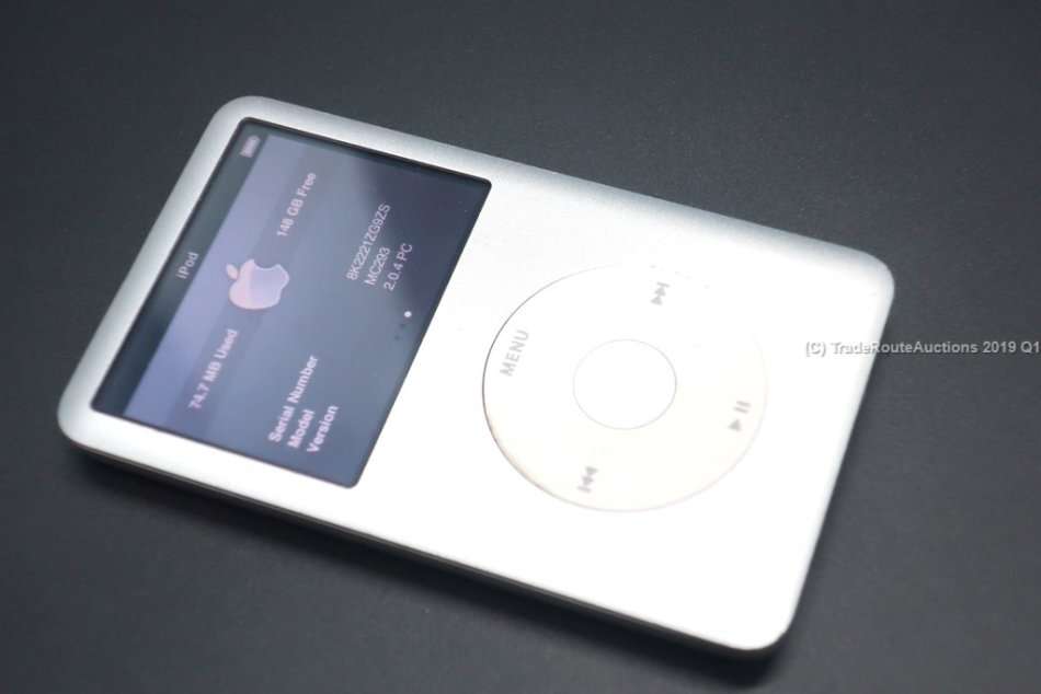 Apple IPod Classic 160GB [ MC293 ] [A1238] [7th Generation] ** IPOD 160GB SILVER 2.5" LCD Screen
