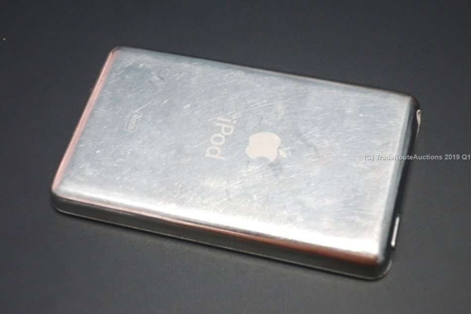 Apple IPod Classic 160GB [ MC293 ] [A1238] [7th Generation] ** IPOD 160GB SILVER 2.5" LCD Screen