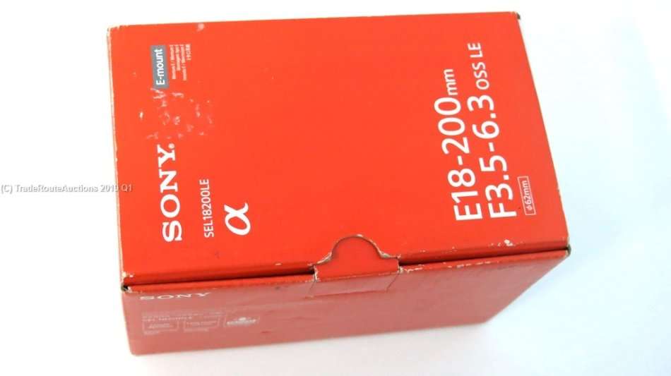 BOXED - Sony E 18-200mm F3.5-6.3 OSS E-Mount Zoom Lens (SEL18200LE) NEX