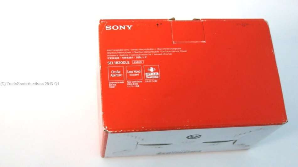 BOXED - Sony E 18-200mm F3.5-6.3 OSS E-Mount Zoom Lens (SEL18200LE) NEX