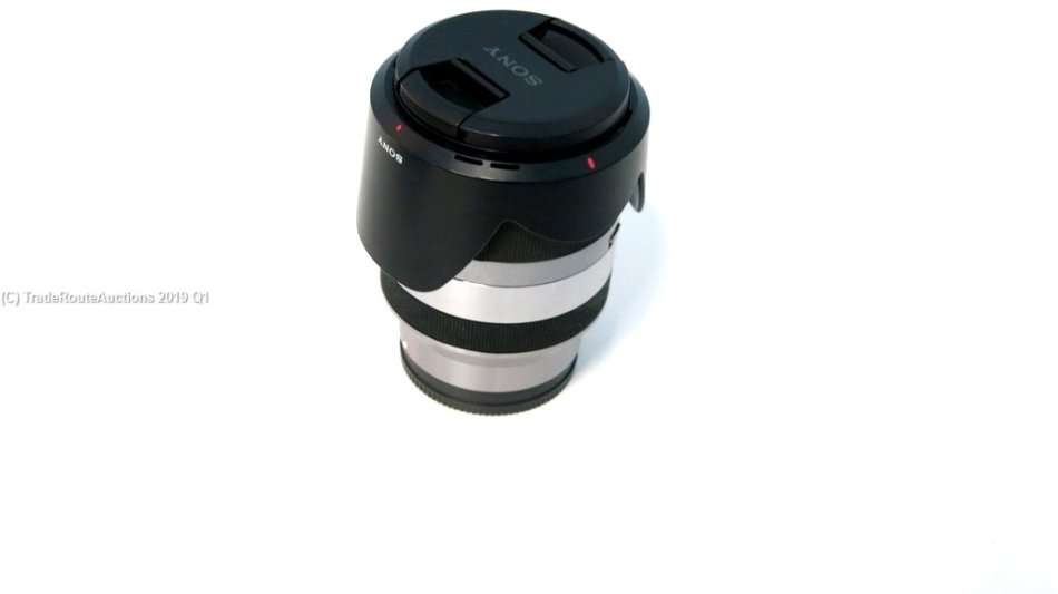 BOXED - Sony E 18-200mm F3.5-6.3 OSS E-Mount Zoom Lens (SEL18200LE) NEX