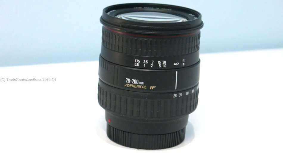 Sigma 28-200mm f 3.5-5.6 Aspherical IF DL HYPERZOOM MACRO for SONY MINOLTA Digital SLR Cameras