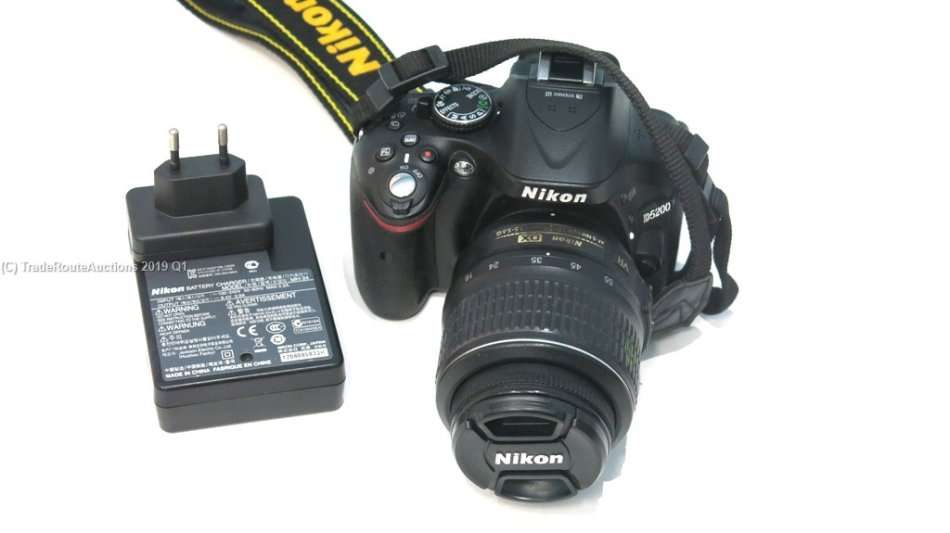 [ 24.1 MEGAPIXELS ] NIKON D5200 DSLR CAMERA +  18-55MM NIKKOR VR LENS PROFESSIONAL KIT
