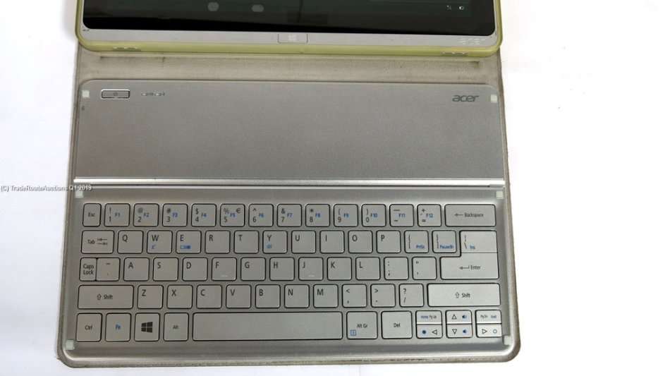 Acer Iconia W701P i5-3337U 11.6" Full HD Touch Tablet with Keyboard
